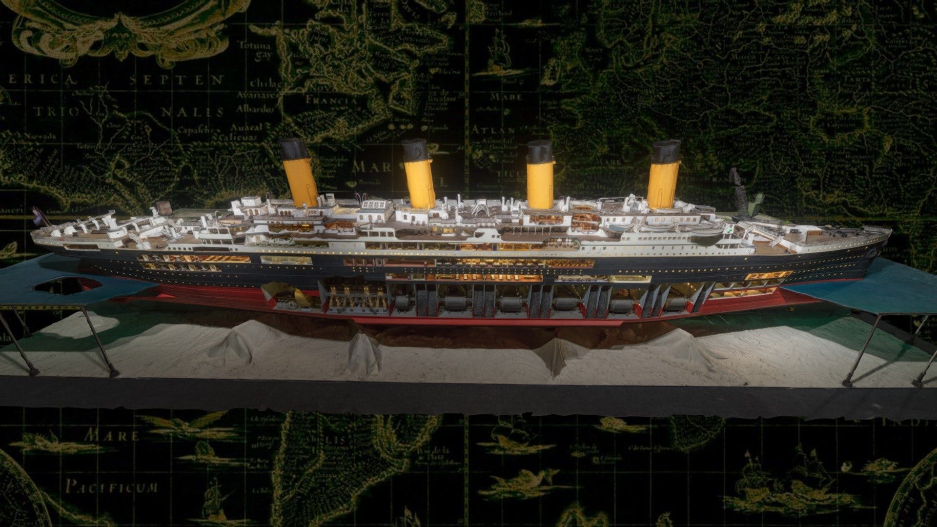 RMS Titanic – Scale model