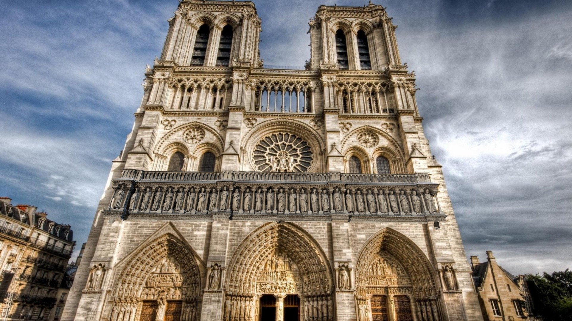 STATUES NOTRE DAME DE PARIS – GALLERY OF KINGS