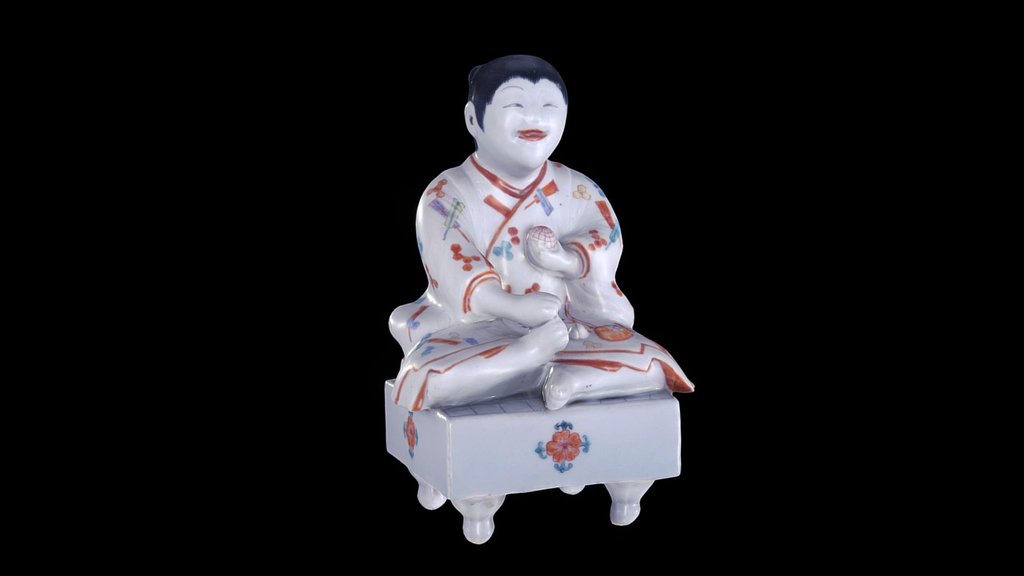 Boy on a Go Board 色絵碁盤唐子置物