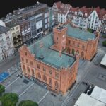 KOŁOBRZEG – rynek miejski / city market (mobile)